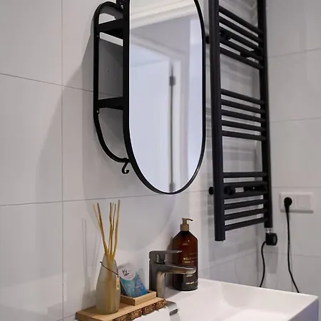 Herberg Stratum No Kitchen Mario's - By T&s Eindhoven